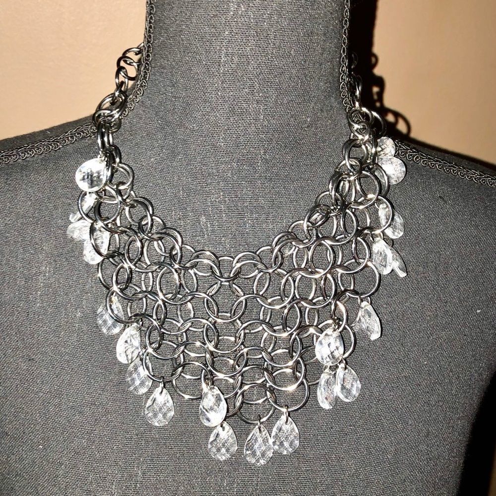 Vera Wang Statement Necklace Chandelier Design
